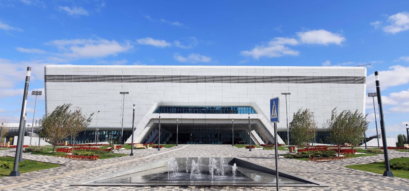 Presidential Center Team Supports Sponsored Family