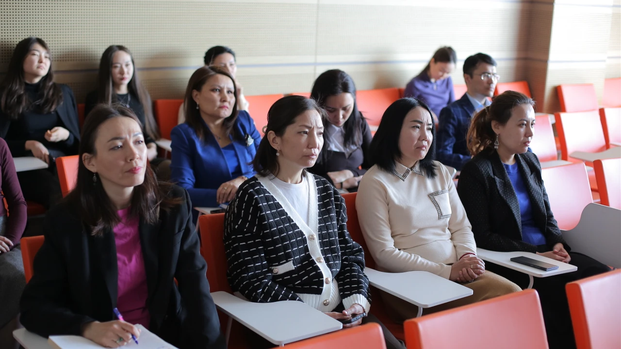 В Президентском центре прошёл семинар «Цифровая этика и искусственный интеллект» 