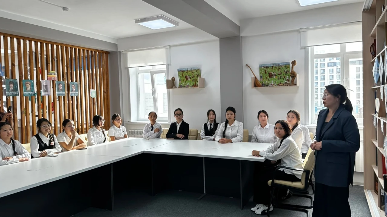 Republic Day: The Presidential Center held a thematic field lesson for the capital's schoolchildren 