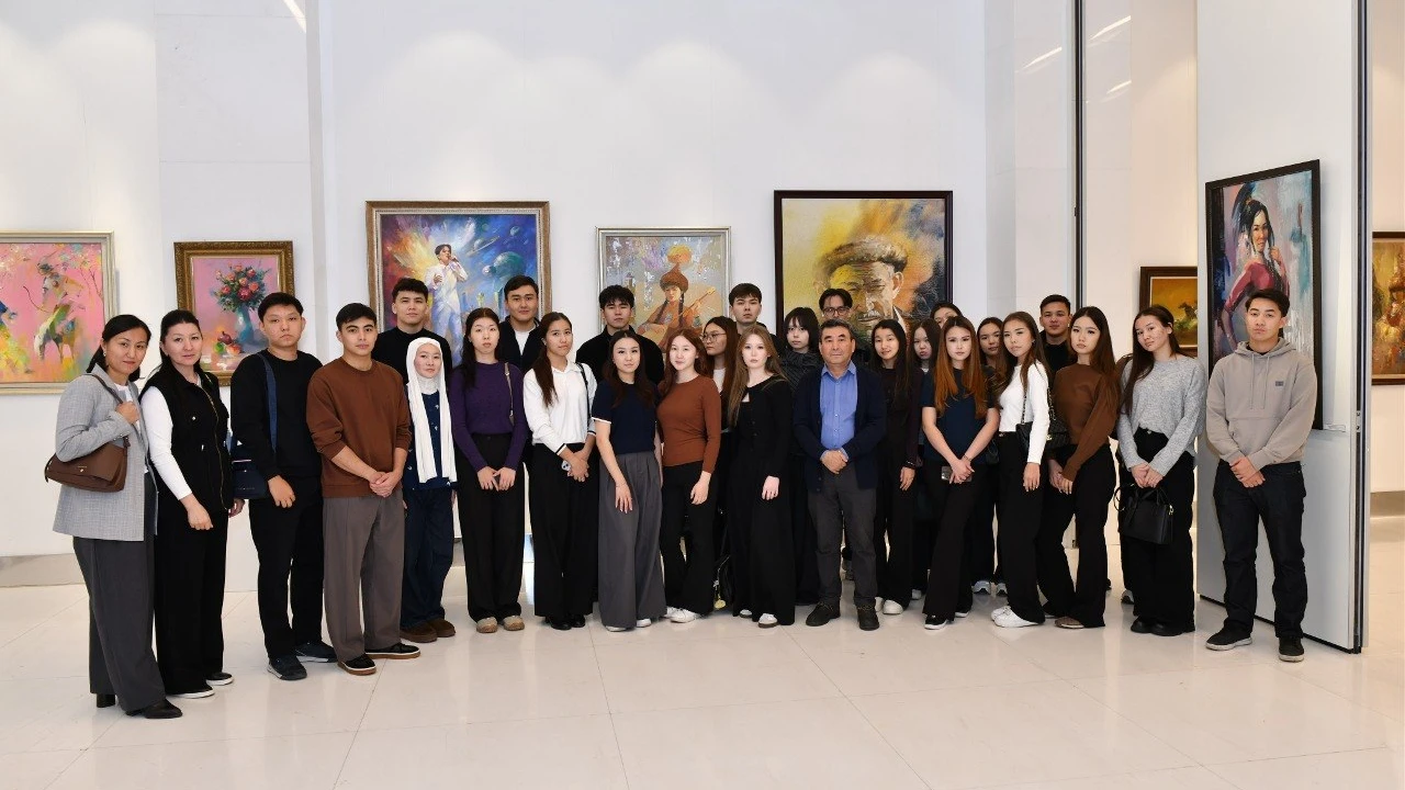 In the language of art: a dialogue with the artist 