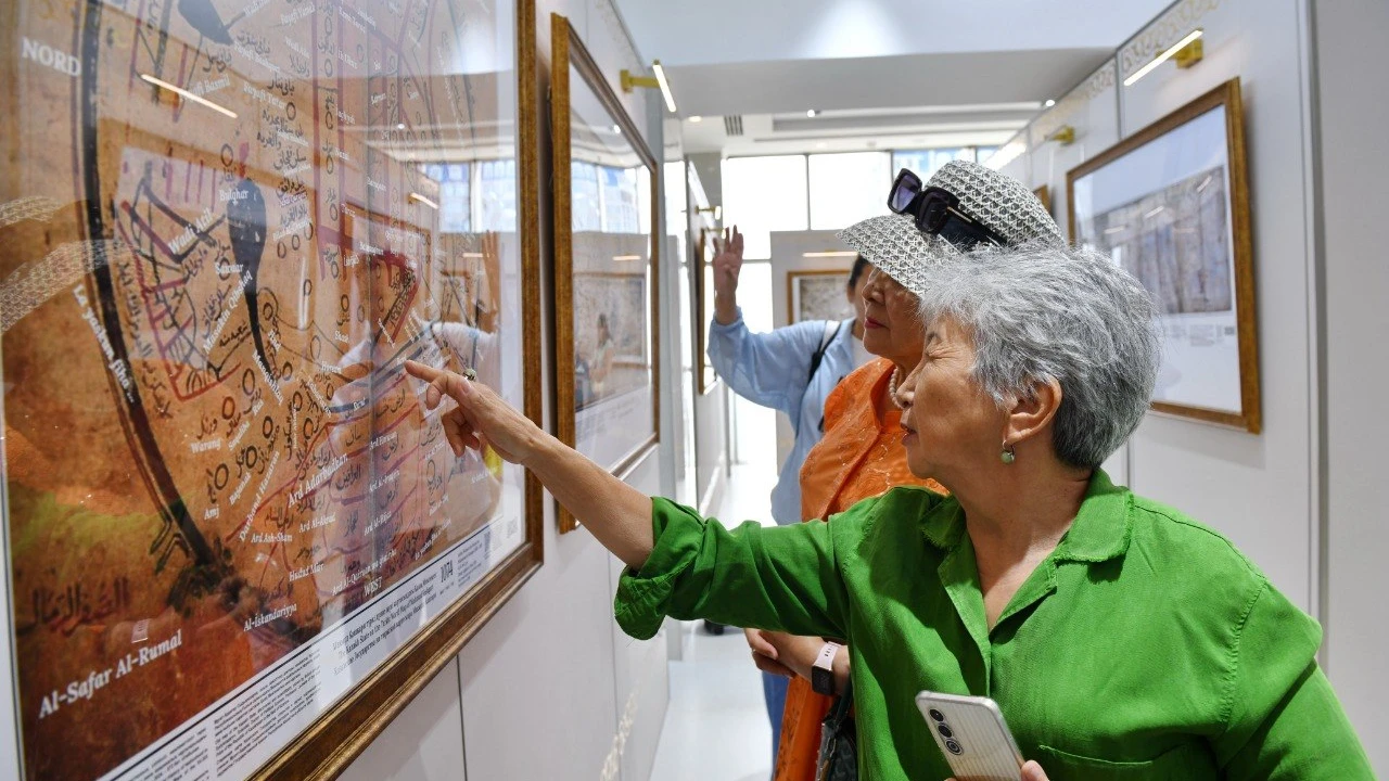Historical Maps of Kazakhstan: Evidence of Historical Continuity 
