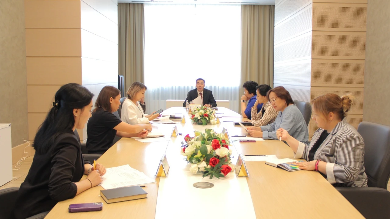 Meeting of the Academic Council of the Presidential Center of the PAA RK 