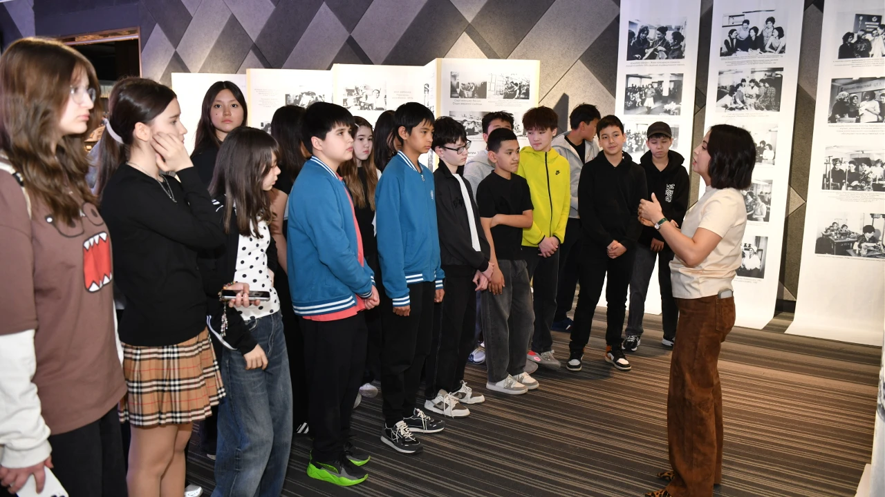 Связь поколений в объективе и ткани: итоги фотовыставки «Нить поколений» 