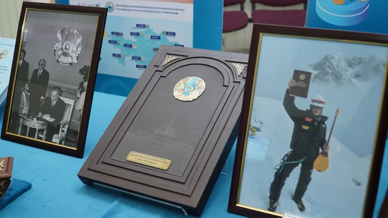 Сағадат Нұрмағамбетов атындағы Әскери колледжде Республика күніне арналған жылжымалы көрме ашылды