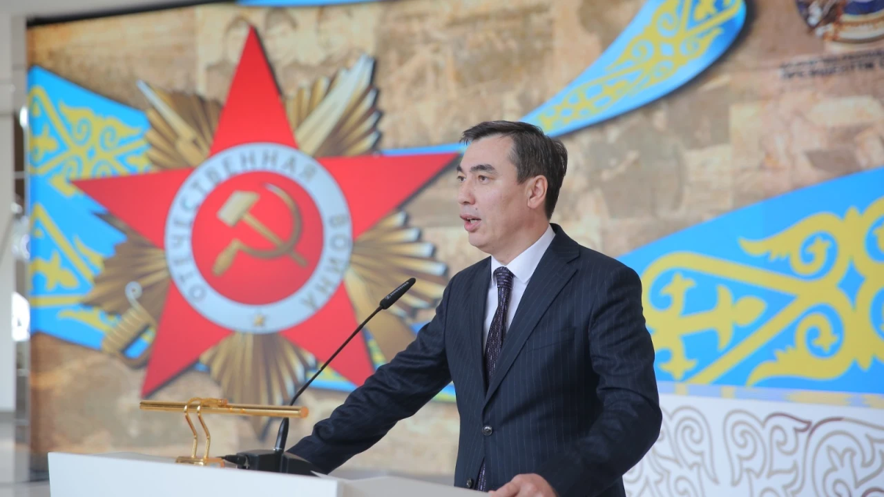 Астанада Отан қорғаушылар күні мен Ұлы Отан соғысындағы Жеңістің 80 жылдығына арналған «Ерлік дастаны» көрмесінің ашылуы өтті