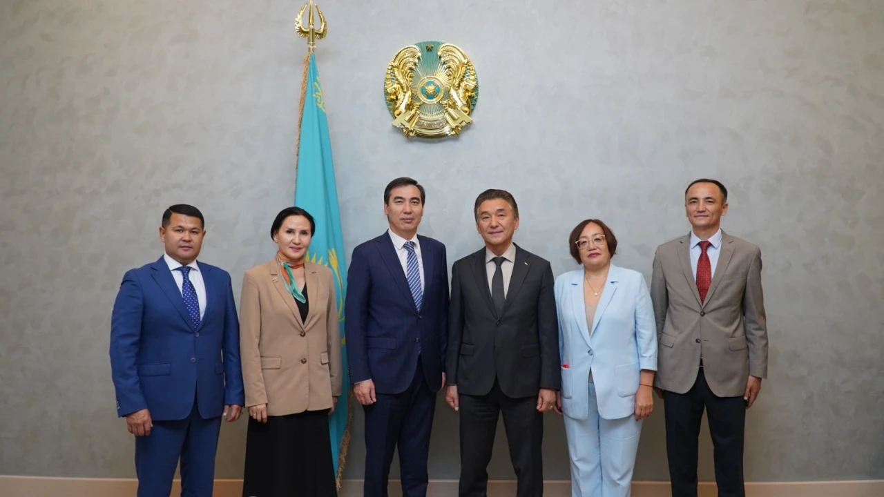 Presidential Center Signs Memorandum of Cooperation with Astana International University