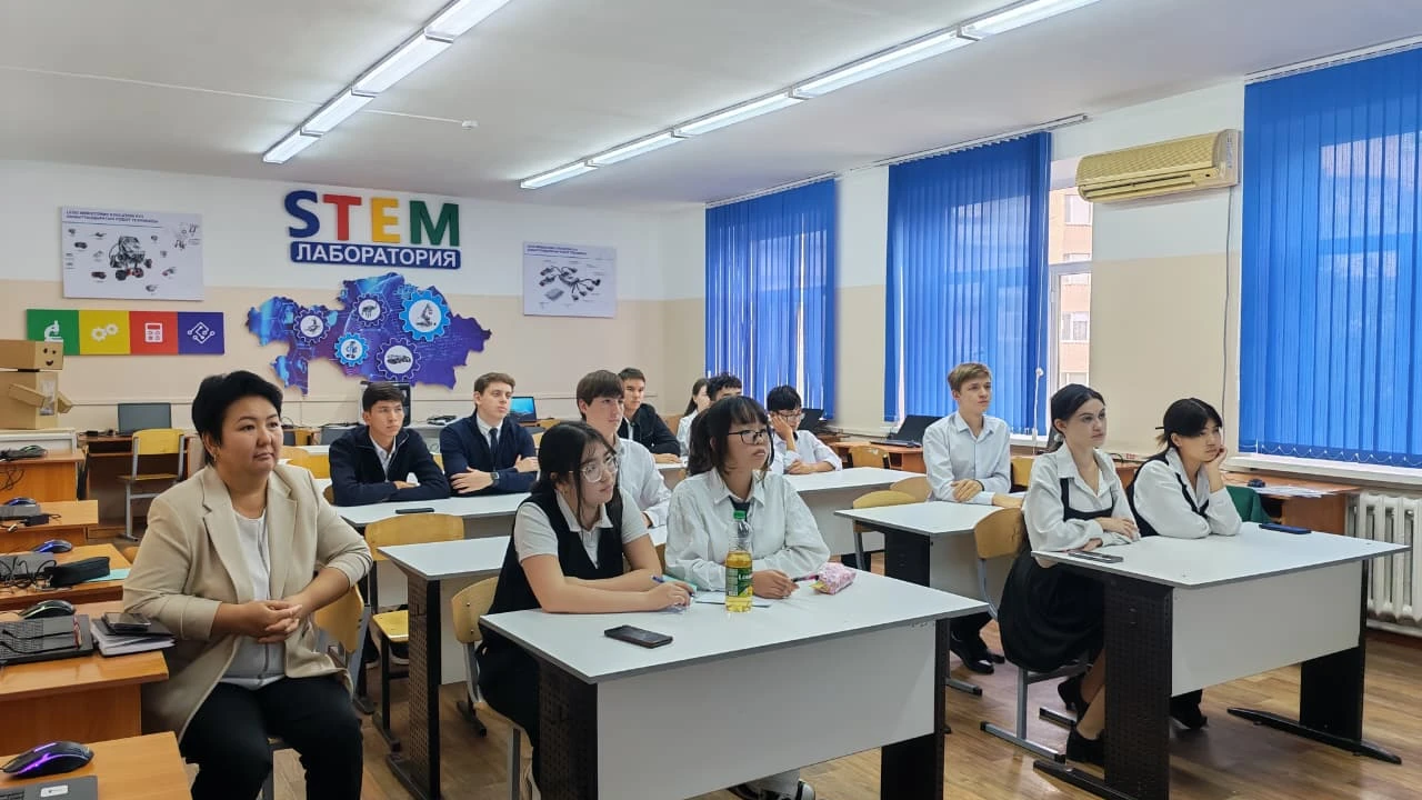 Әділетті қоғам: оқушылар мен студенттер семинар-тренингтен алған әсерлерімен бөлісті 