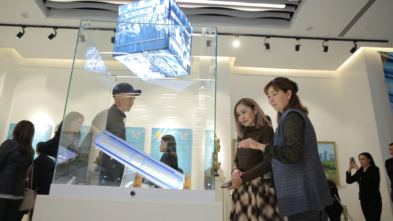 Астанада Республика күні арналған көрме ашылды 