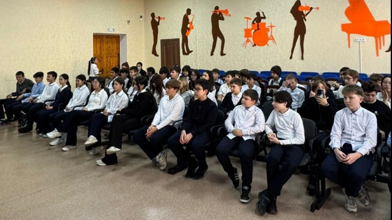 Елордадағы №30 мектеп-гимназиясында «Астана – Тәуелсіз Қазақстанның символы» тақырыбында көшпелі дәріс өтті 