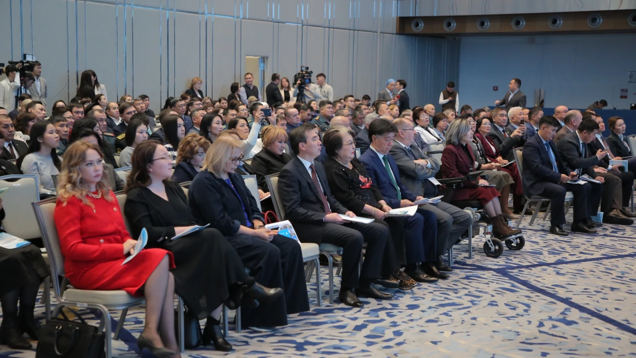 Астанада Республика күніне арналған халықаралық ғылыми-тәжірибелік конференция өтті