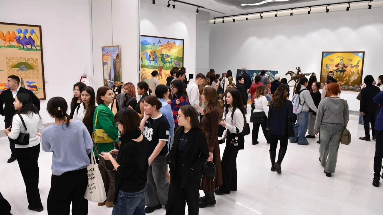 Қазақстан Республикасы Президенттік орталығында Қ. Байсейітова атындағы Қазақ ұлттық өнер университетінің көрмесі ашылды 