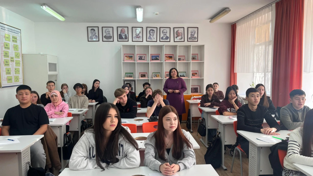 «Семинар-тренинг және студенттермен диалог: «Әділетті Қазақстан – тең мүмкіндіктер мен прогресс елі» 