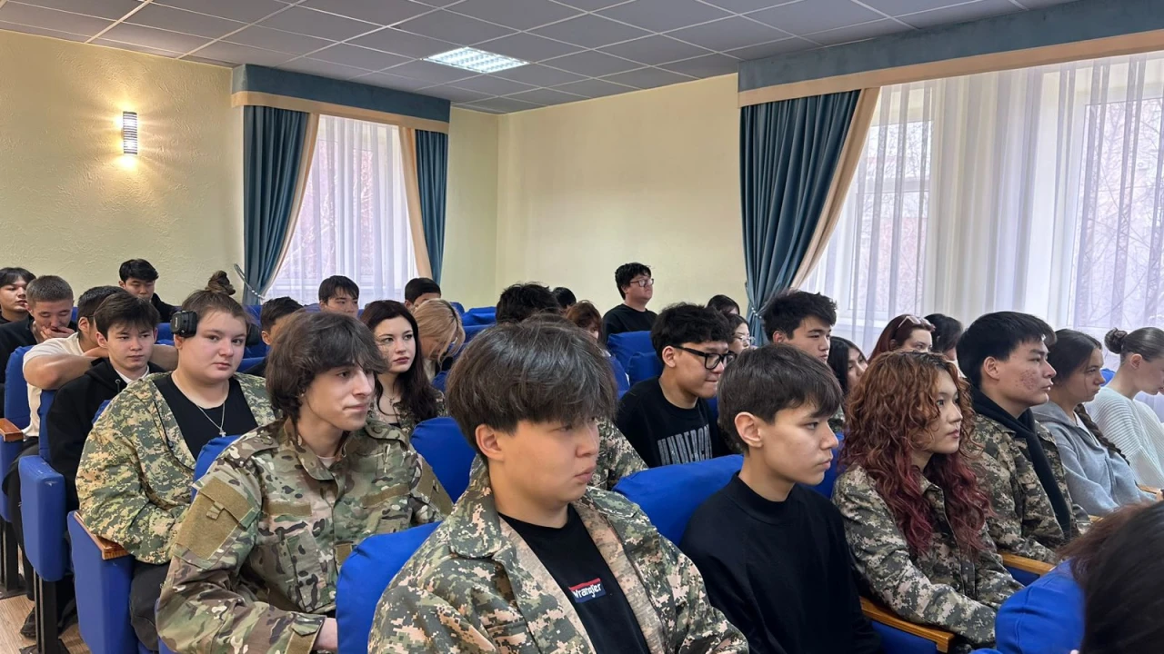 Экология және «Таза Қазақстан» принциптері: астаналық студенттерге арналған танымдық дәріс 