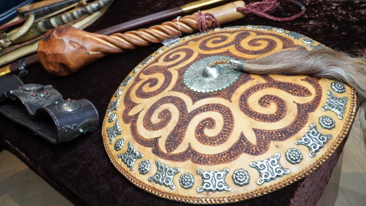 Урок-экскурсия «Институт батырства: традиции, статус и вооружение» в Президентском центре 