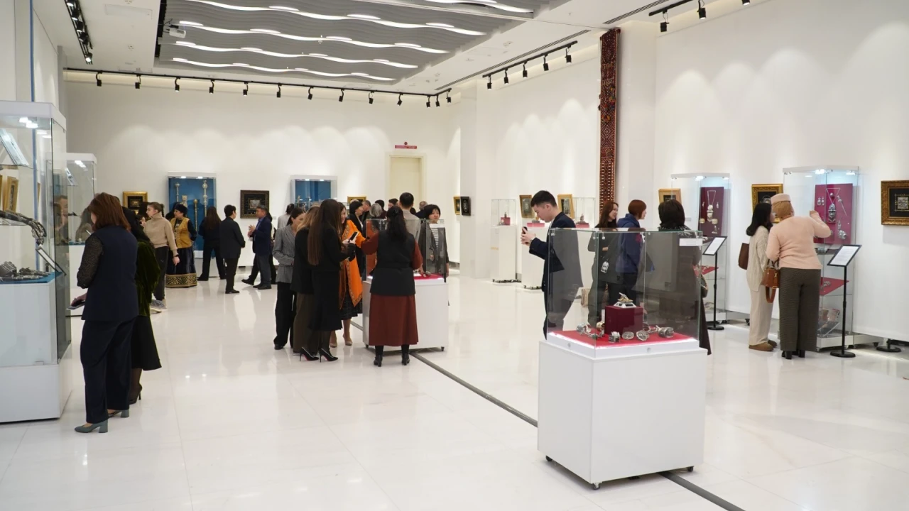 Президенттік орталықта Қазақстан Республикасының Тәуелсіздік күніне арналған көрме өтті 