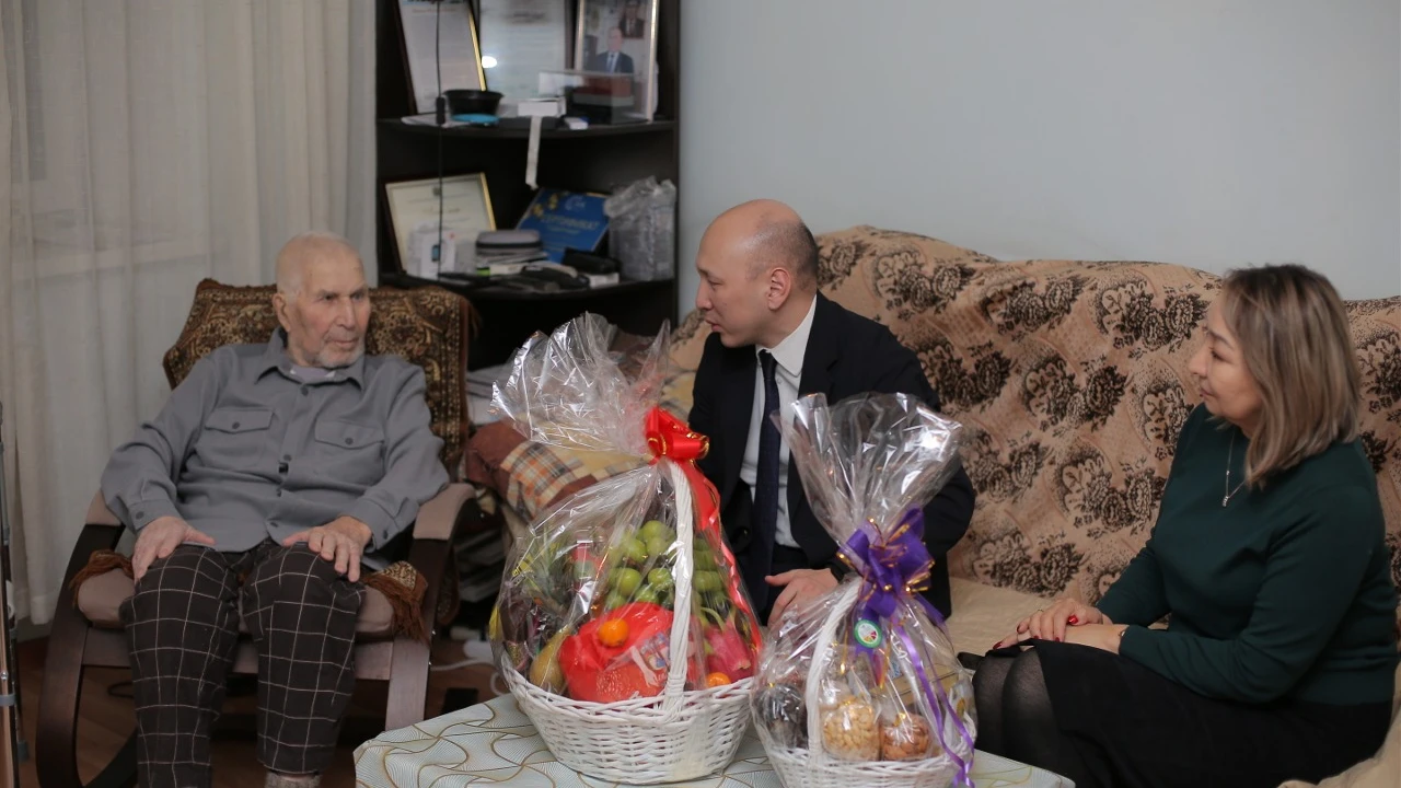 Representatives of the Presidential Center congratulated the Hero of Socialist Labor 