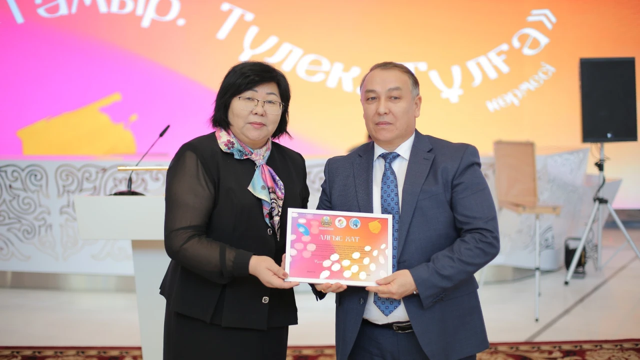 В Президентском центре прошло открытие выставки, дипломных работ выпускников Школы искусств столицы 