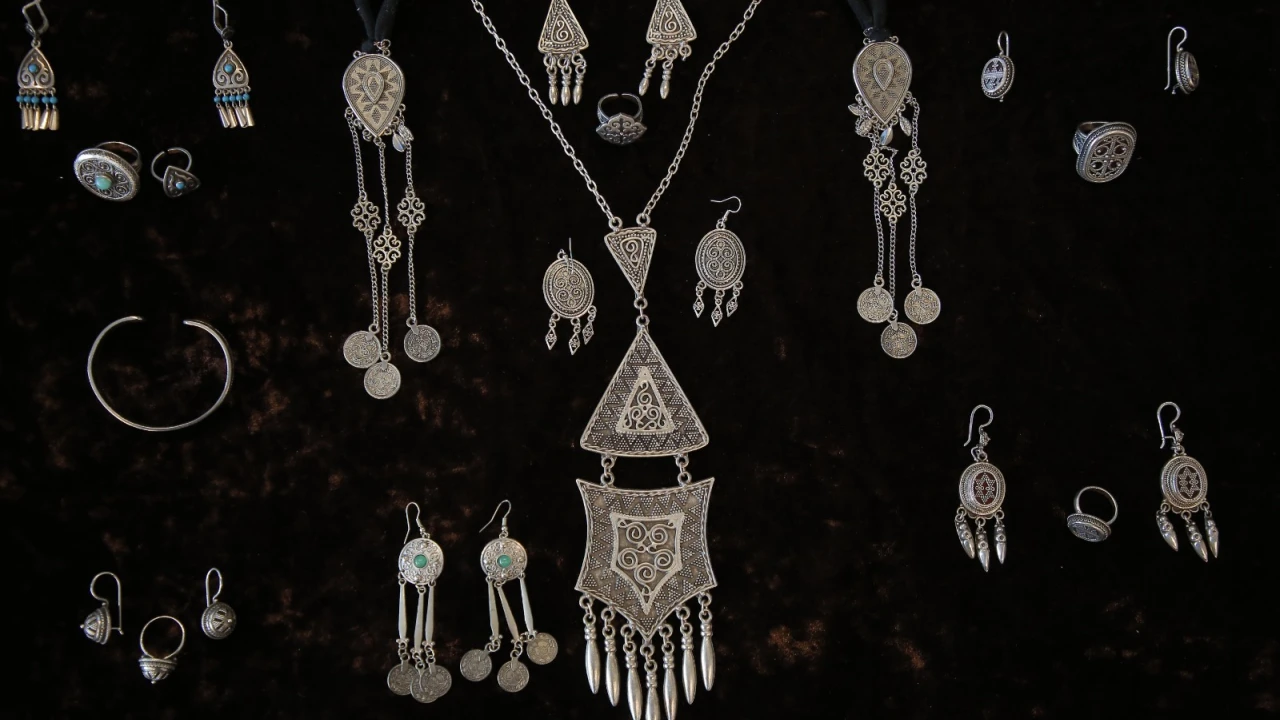 Президенттік орталықтағы «Қазақ зергерлік өнері» музей сабағы 