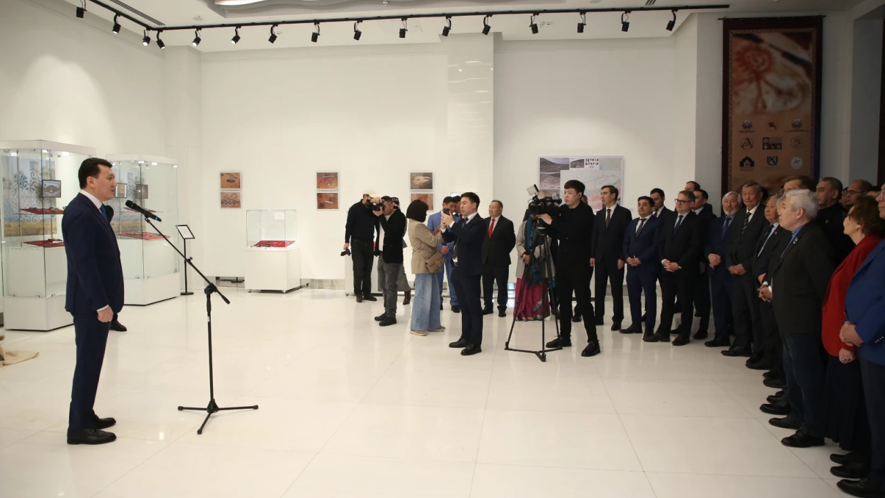 An archaeological exhibition dedicated to the 35th anniversary of Kazakhstan's independence opened at the Presidential Center. 