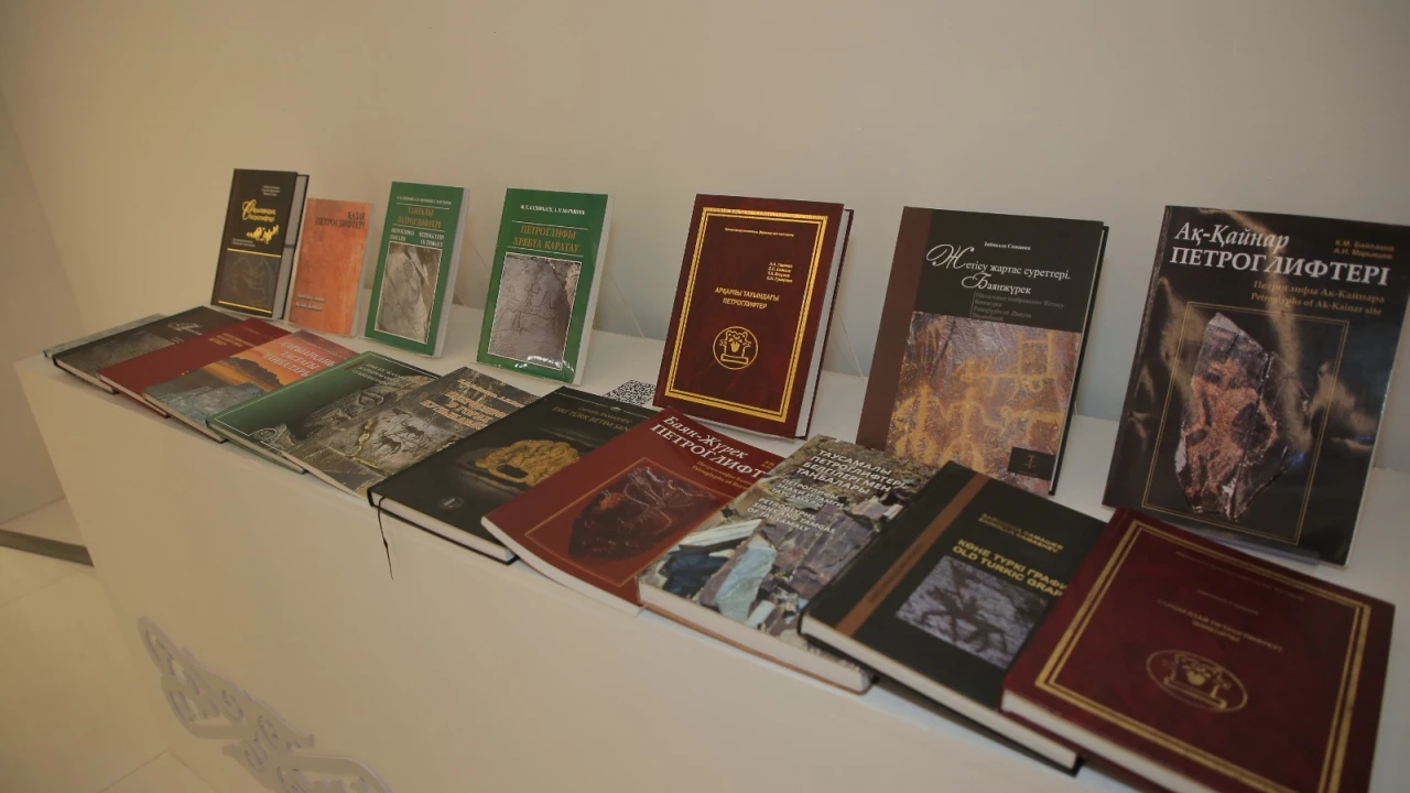 An archaeological exhibition dedicated to the 35th anniversary of Kazakhstan's independence opened at the Presidential Center. 