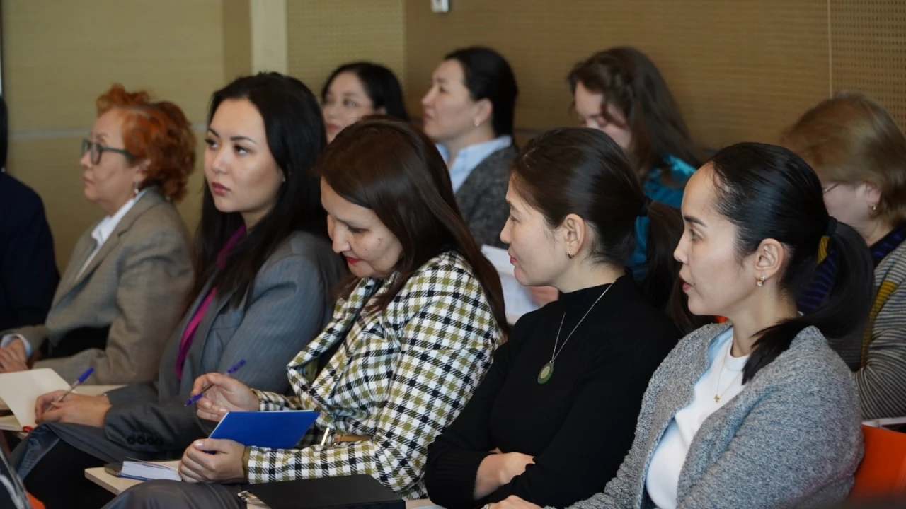 Для коллектива Президентского центра состоялся семинар, направленный на повышение финансовой грамотности 