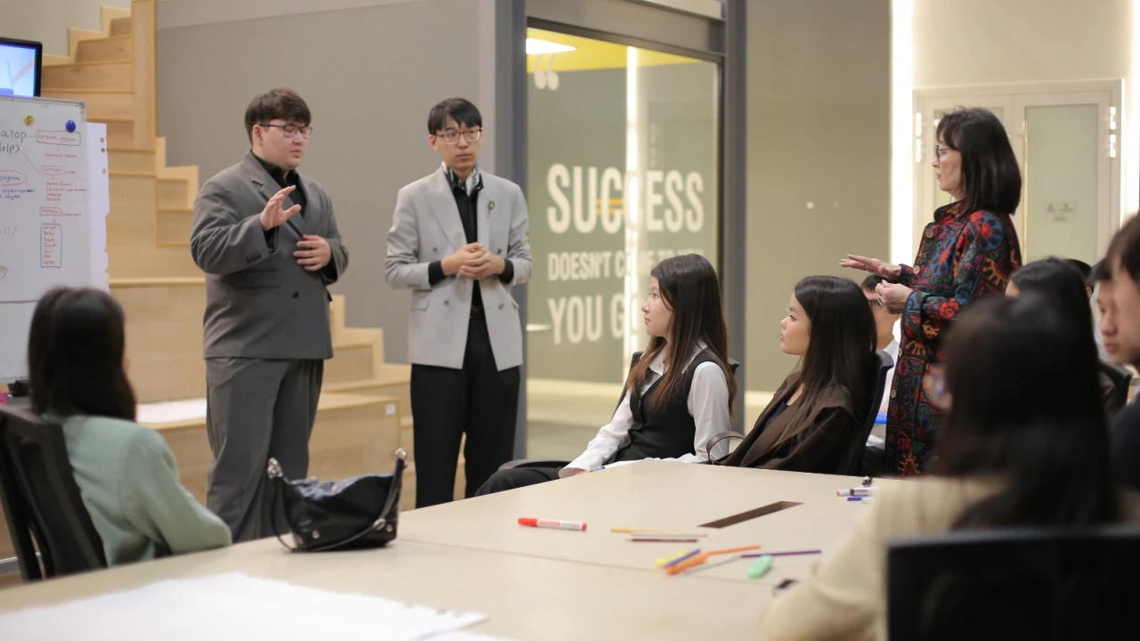 ҚР Президенттік орталығында жастар жаңа шынайылықтың сын-қатерлерін талқылады 