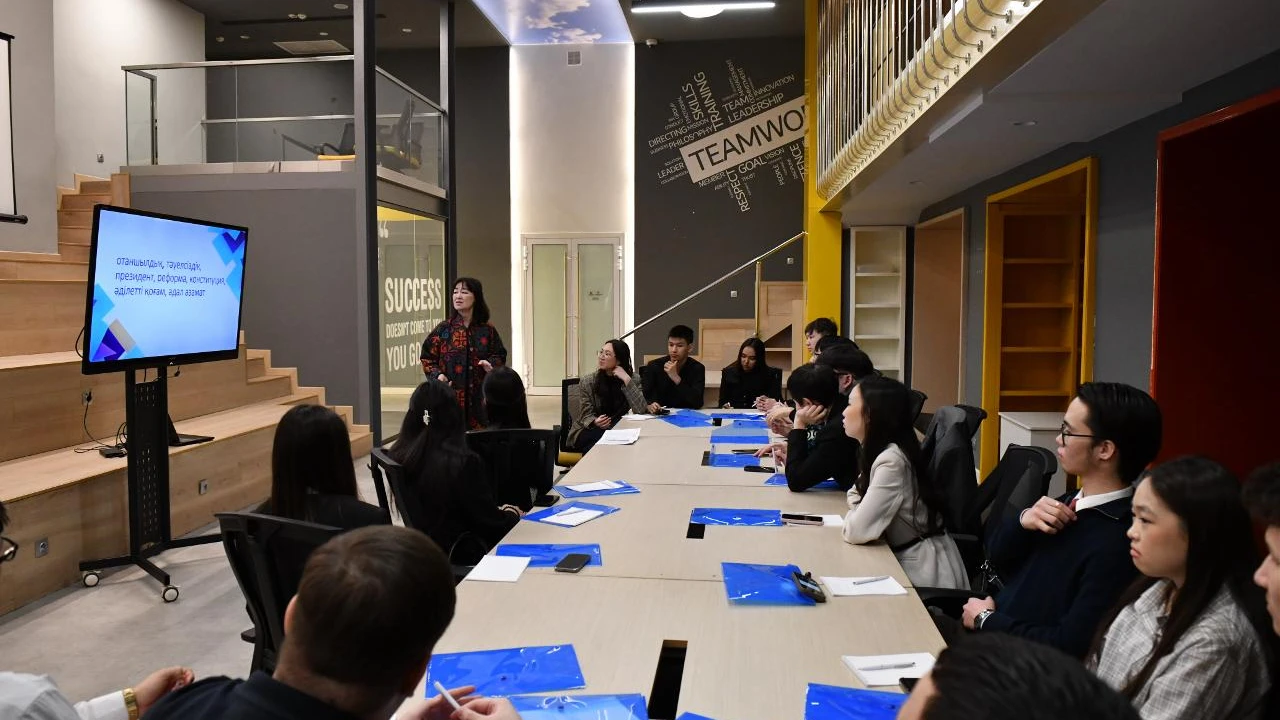 ҚР Президенттік орталығында жастар жаңа шынайылықтың сын-қатерлерін талқылады 