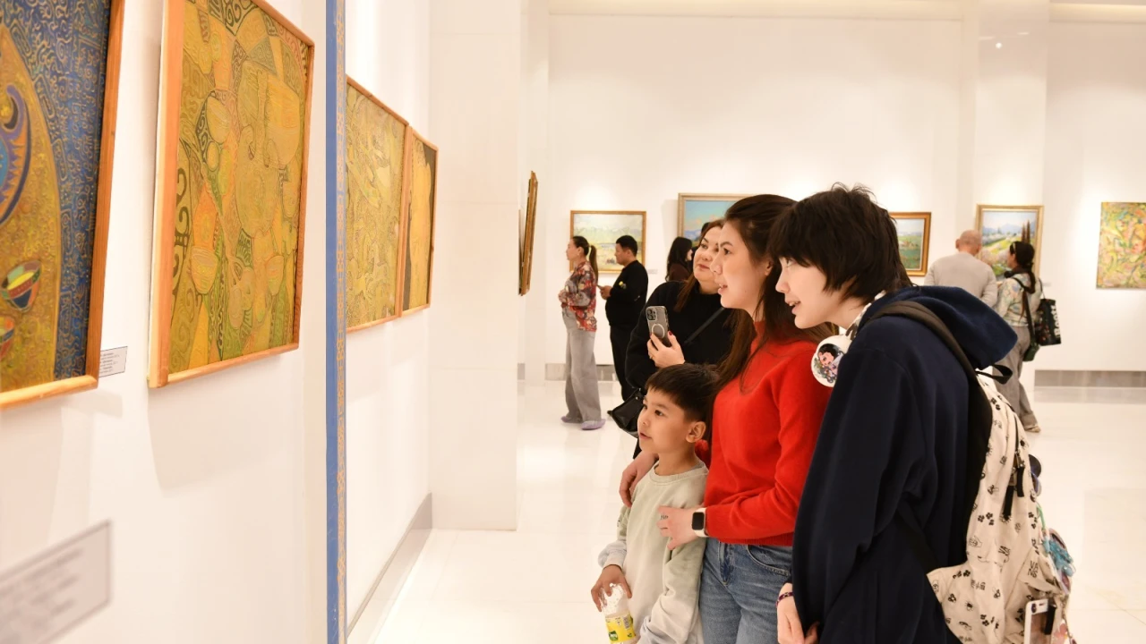 The "Breath of Spring" art exhibition has opened at the Presidential Center 