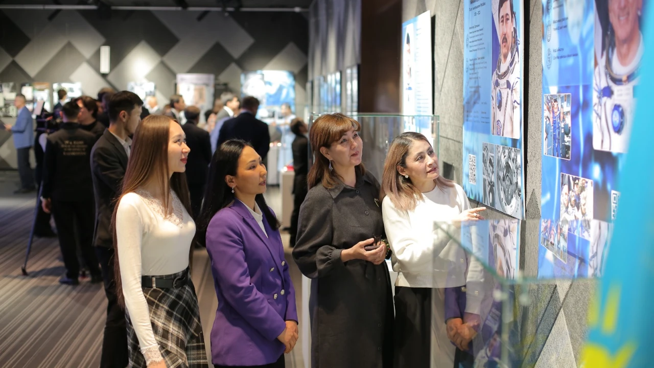An exhibition commemorating the 65th anniversary of Yuri Gagarin's space flight has opened in Astana. 