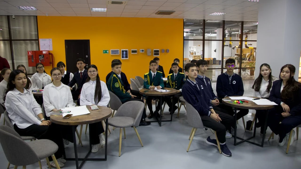 Dialogue on the Future and Civic Responsibility:Summary of a Webinar Series for High School Students 