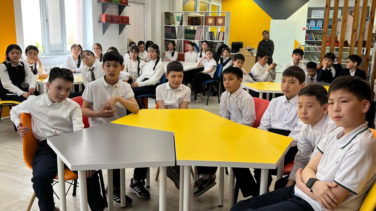 Symbols of Statehood: A Guest Lecture for Students in the Capital 