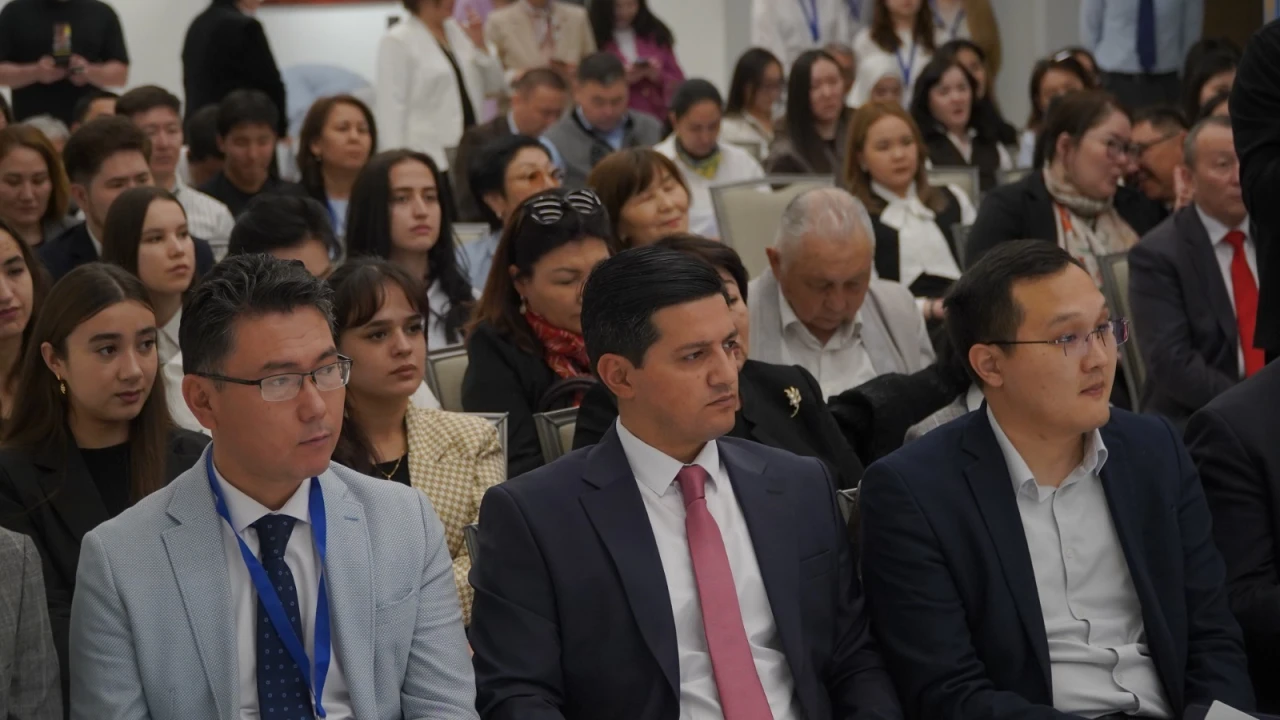 Астанада жас ғалымдардың ғылымын дамытуға арналған, жасанды интеллект пен цифрлық технологияларды қолдануға бағытталған конференция өтті 